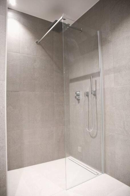 Beautiful Stylish 2Br Apartment In Kirchberg Luxemburg Exterior foto